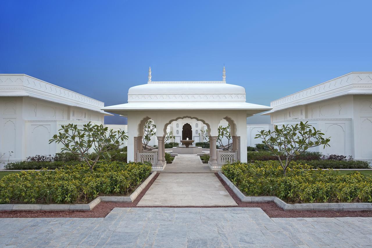 Khizrabad The Oberoi Sukhvilas Spa Resort, New Chandigarh מראה חיצוני תמונה